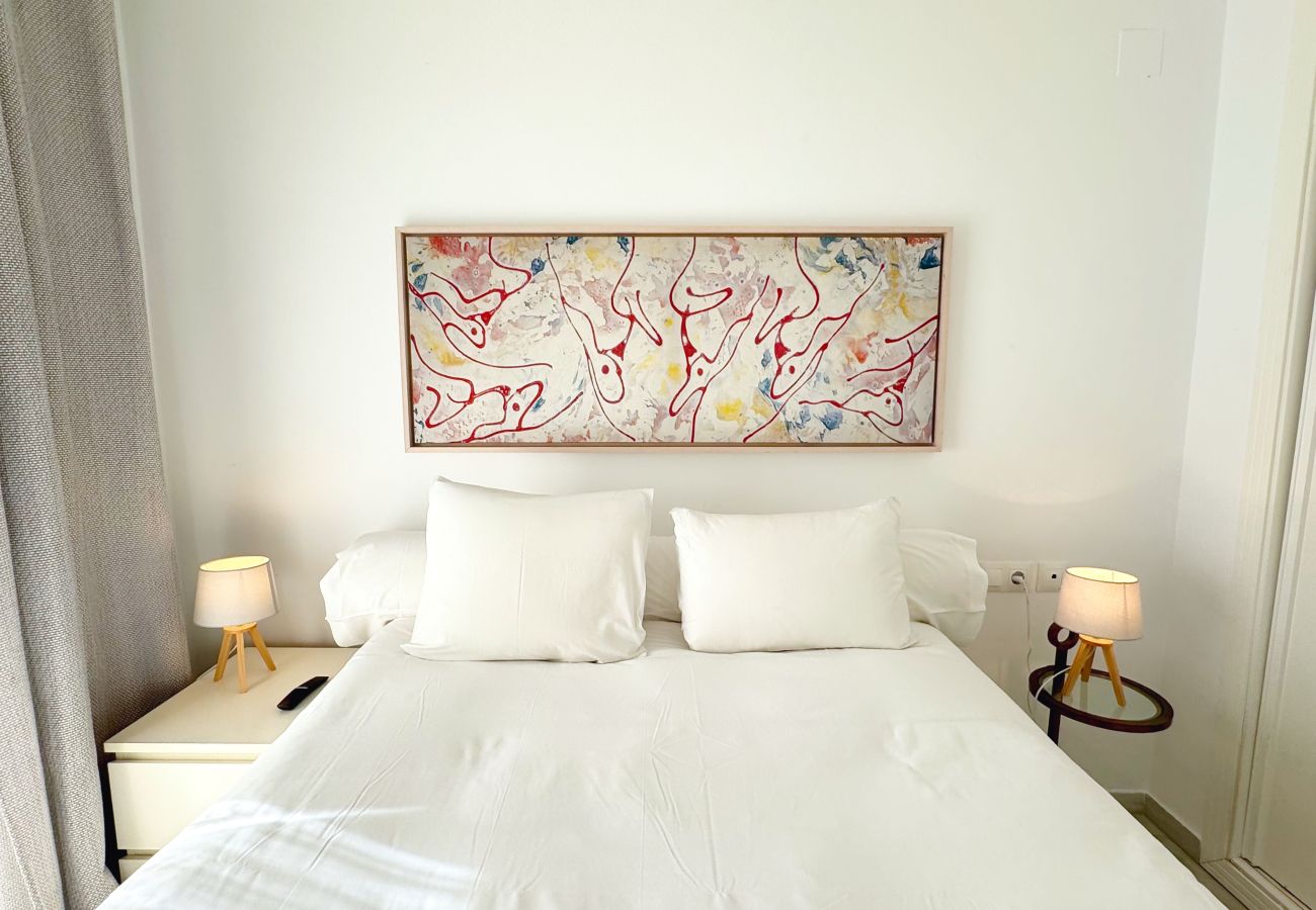 Апартаменты на Марбелья / Marbella - Lor 31C.Moderno Apartamento Orientado al Sur en Locrimar. 