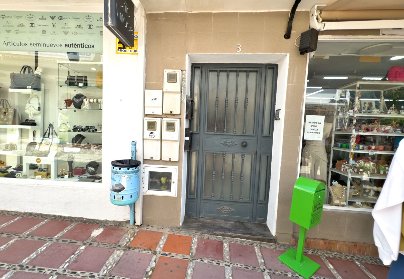 Апартаменты на Марбелья / Marbella - Apartamento con encanto en el Casco Antiguo.